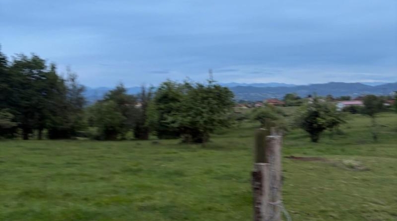 Astúries - Pola de Siero - 1072m2