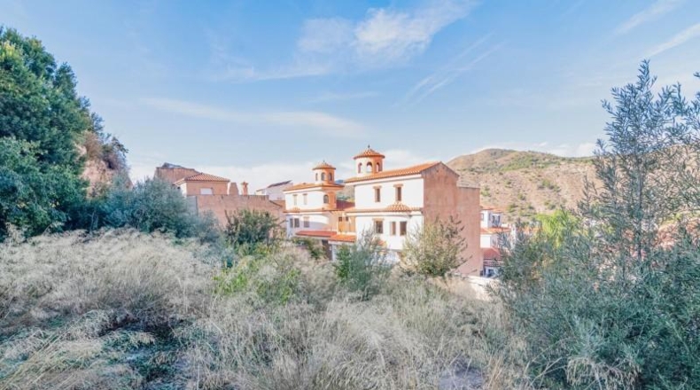 Granada - Vélez de Benaudalla - 1200m2