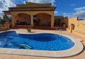 Casa de pueblo en venta en la España, la Bisbal del Penedès, ref: TR326106 foto