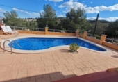 Casa de pueblo en venta en la España, la Bisbal del Penedès, ref: TR326106 foto