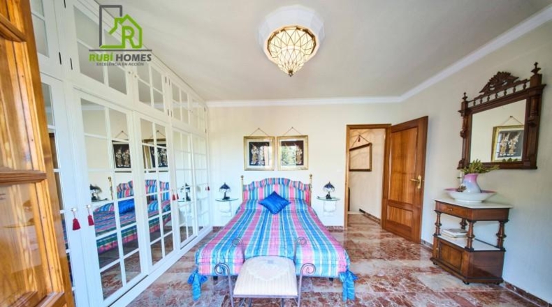 Granada - Villa de Otura - 638m2