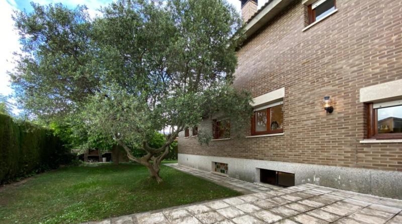 Zaragoza - La Muela - 1020m2