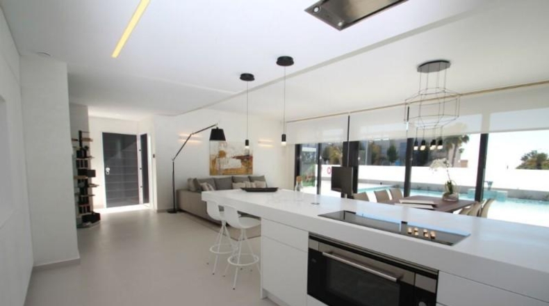 Alicante - San Miguel de Salinas - 350m2