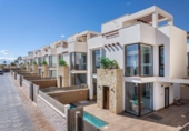 Chalet independiente con terreno en venta en la España, Los Montesinos, ref: TR267535 foto