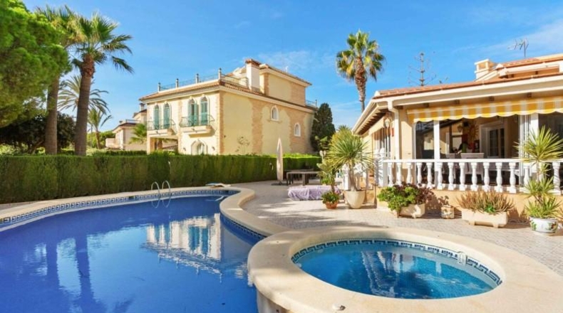 Alicante - Dehesa de Campoamor - 1425m2