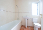 Xalet adossat amb terreny en venda a Espartinas ref.: TR408378 foto
