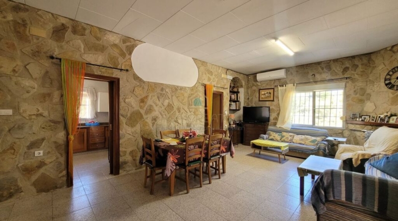 Valencia - Simat de la Valldigna - 200m2