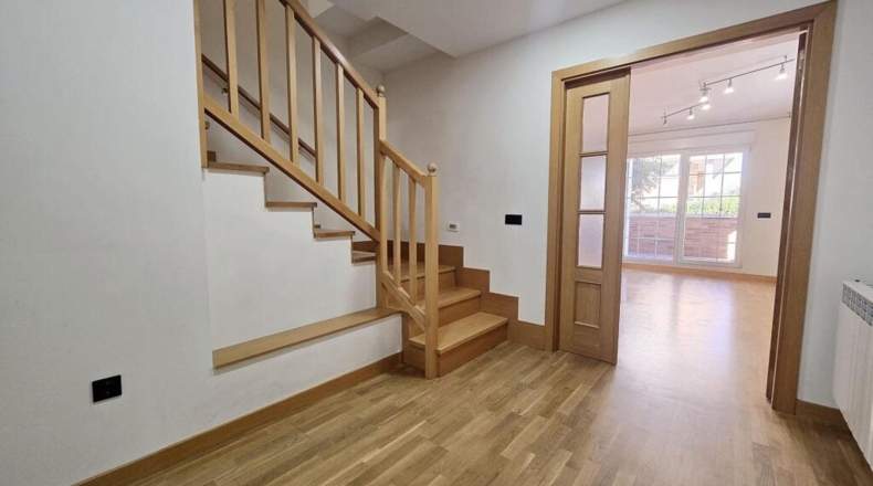 Community of Madrid - Villanueva de la Cañada - 390m2