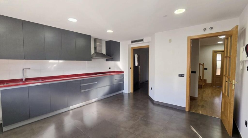 Community of Madrid - Villanueva de la Cañada - 390m2