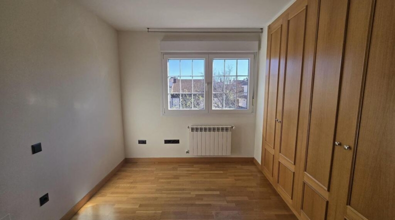 Community of Madrid - Villanueva de la Cañada - 390m2