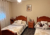 Chalet independiente con terreno en venta en Jaén ref: TR409406 foto