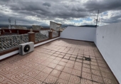 Chalet independiente con terreno en venta en Jaén ref: TR409406 foto
