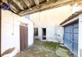 Village house for sale on España, Caudete de las Fuentes, ref: TR364762 photo