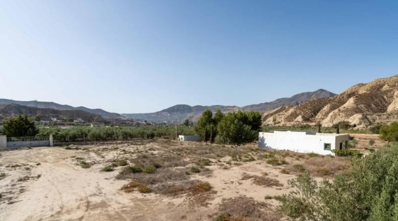 Almeria - Alsodux - 1950m2