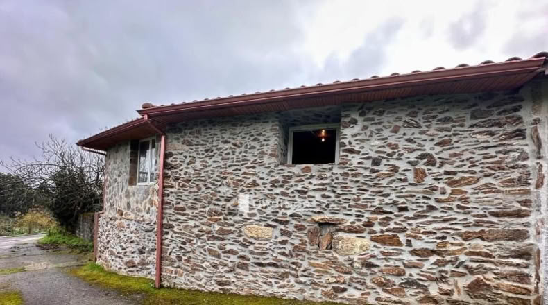Orense - Barbadás - 379m2