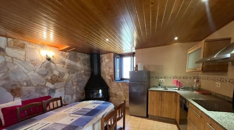 Orense - Vilardevós - 100m2