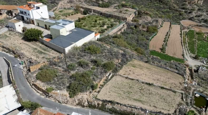 Santa Cruz de Tenerife - Fasnia - 2186m2