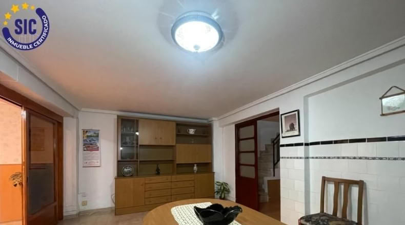 Valencia - Chera - 279m2