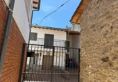 Chalet independiente con terreno en venta en la España, Bohoyo, ref: TR409574 foto