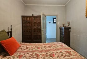 Oña 700&nbsp;m² 