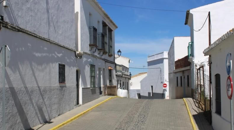 Sevilla - Castilblanco de los Arroyos - 242m2