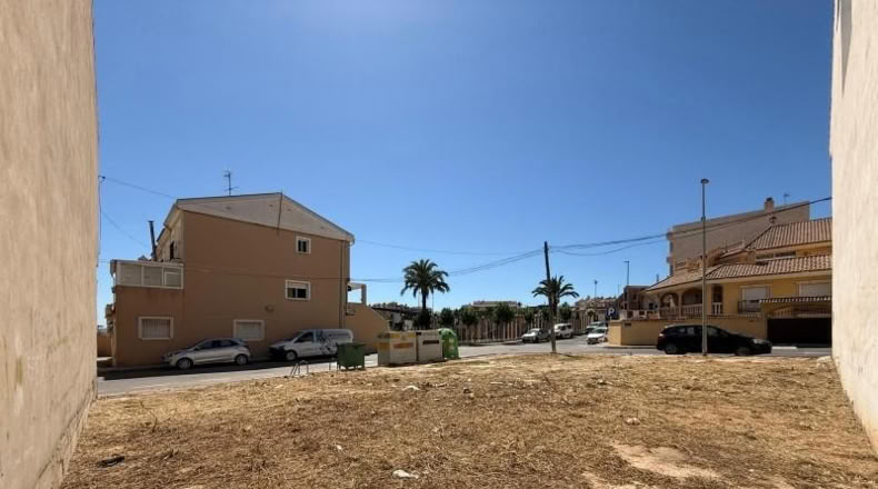 Аликанте - Сан-Мигель-де-Салинас - 241m2
