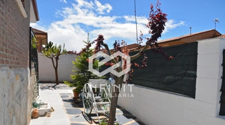 Гвадалахара - Almoguera - 400m2