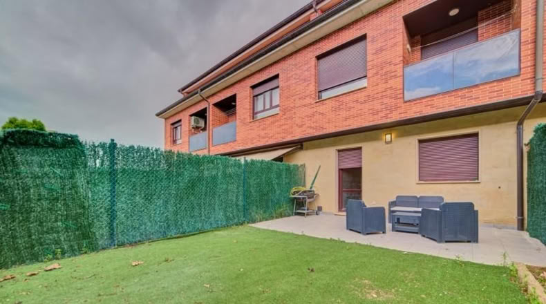 Navarre - Olite - 180m2