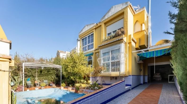 Granada - Albolote - 349m2