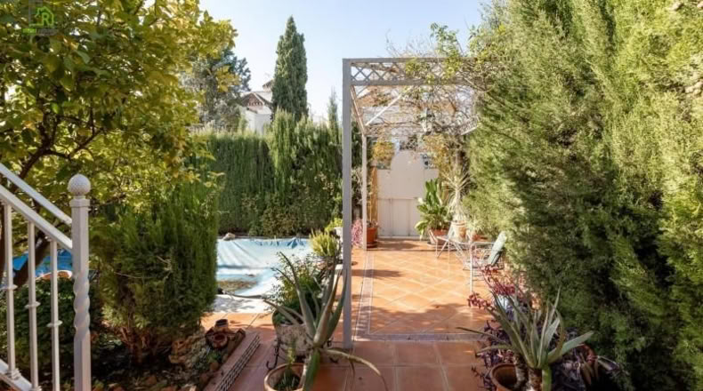 Granada - Albolote - 349m2