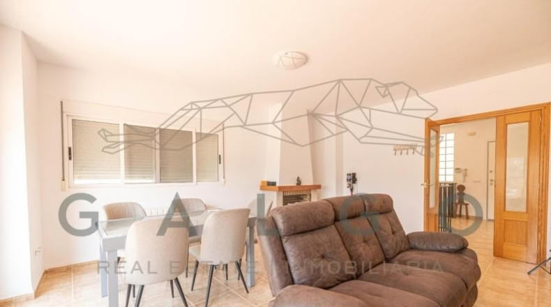 Valencia - Gilet - 570m2