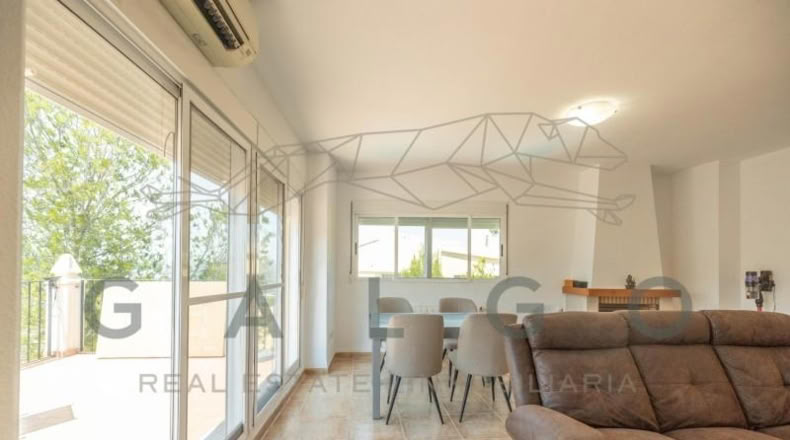 Valencia - Gilet - 570m2