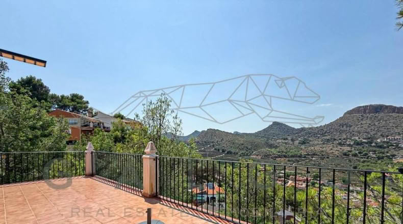 Valencia - Gilet - 570m2