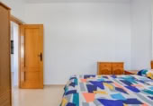 Chalet independiente con terreno en venta en la España, Torrevieja, ref: TR409888 foto