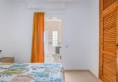 Chalet independiente con terreno en venta en la España, Torrevieja, ref: TR409888 foto