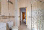 Chalet independiente con terreno en venta en la España, Torrevieja, ref: TR409888 foto