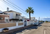 Chalet independiente con terreno en venta en la España, Torrevieja, ref: TR409888 foto