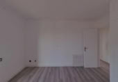 Отдельно стоящий дом с участком на продажу в городе el Vendrell Фото