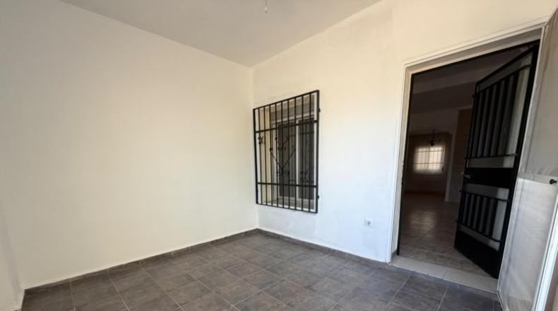 Валенсия - Villamarchante - 3200m2