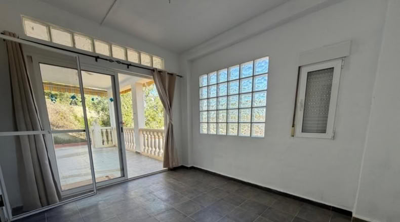Валенсия - Villamarchante - 3200m2