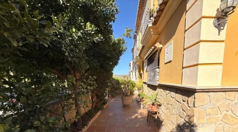 Малага - Antequera - 305m2
