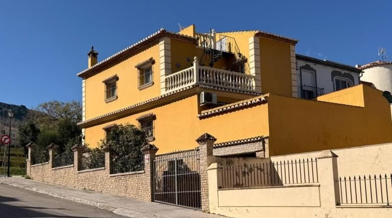Малага - Antequera - 305m2