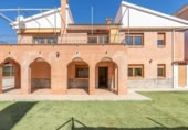 Casa de pueblo en venta en la España, Peligros, ref: TR409958 foto