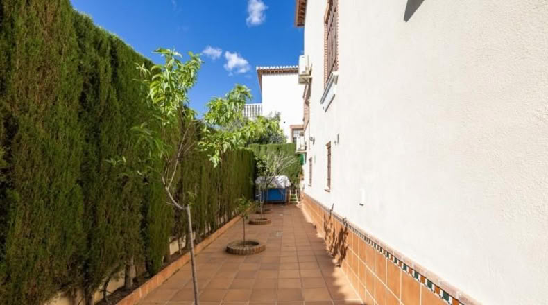 Granada - La Zubia - 378m2
