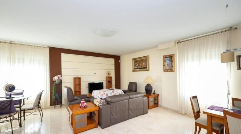 Granada - La Zubia - 378m2