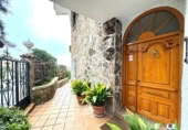Chalet independiente con terreno en venta en la España, Poyales del Hoyo, ref: TR368711 foto