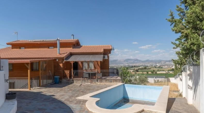 Granada - Cúllar Vega - 761m2