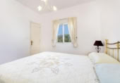 Chalet independiente con terreno en venta en la España, Pizarra, ref: TR408763 foto