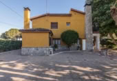 Xalet independent amb terreny en venda a la España, la Baia, ref.: TR410028 foto
