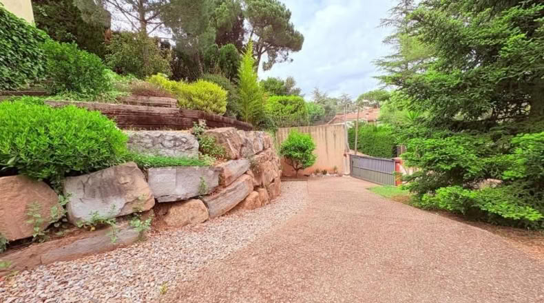 Barcelona - Castellar del Vallès - 935m2